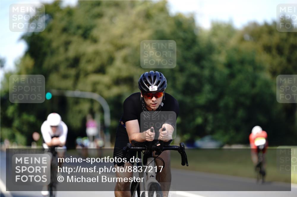 07.09.2025 - 19. Norderstedt Triathlon Michael Burmester http://msf.ph/oto/8837217 07.09.2025 14:14:25 Radfahren 361, 877 meine-sportfotos.de