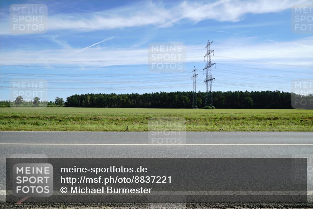 07.09.2025 - 19. Norderstedt Triathlon Michael Burmester http://msf.ph/oto/8837221 07.09.2025 12:02:31 Radfahren 776, 1223, 1386 meine-sportfotos.de