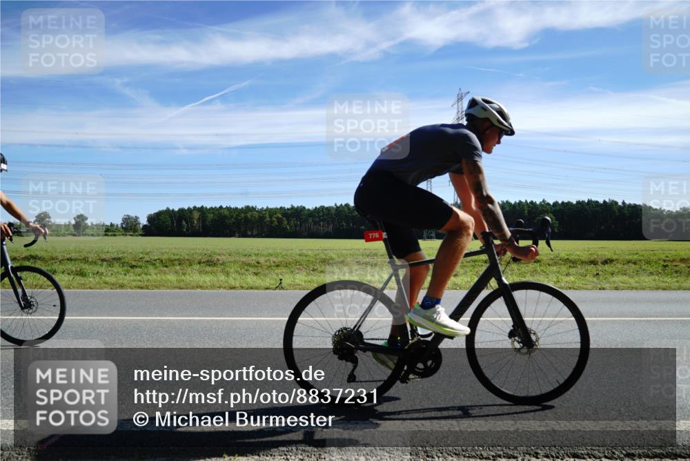 07.09.2025 - 19. Norderstedt Triathlon Michael Burmester http://msf.ph/oto/8837231 07.09.2025 12:02:32 Radfahren 776, 1223, 1386 meine-sportfotos.de