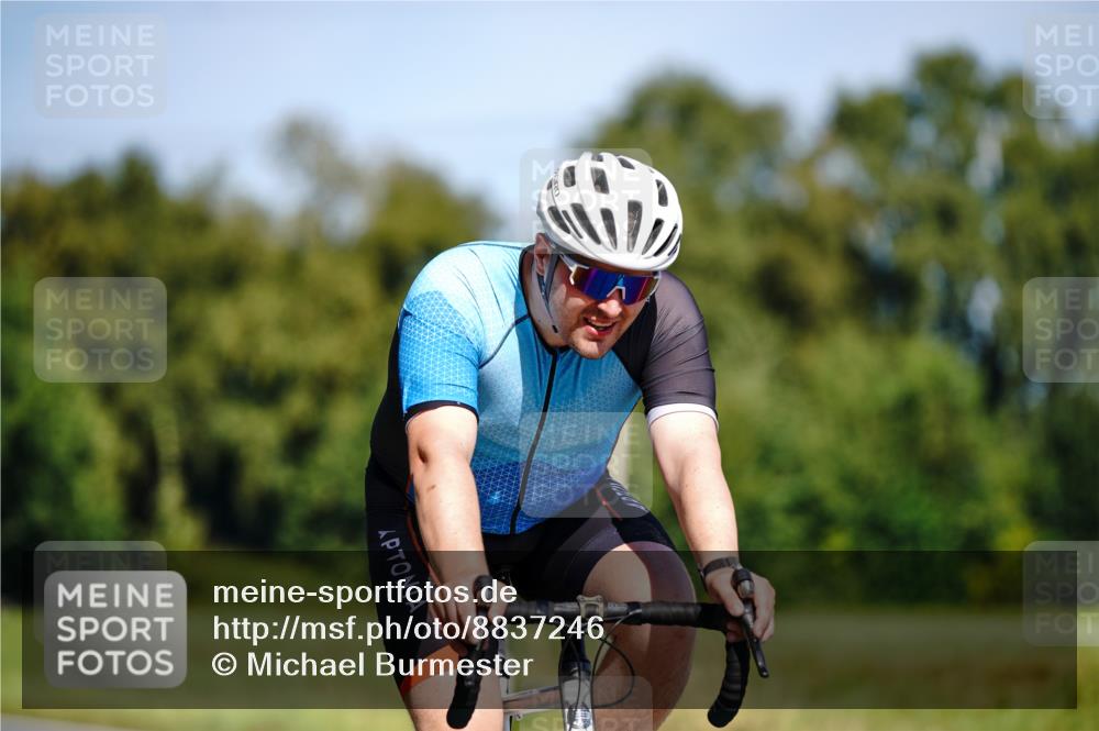 07.09.2025 - 19. Norderstedt Triathlon Michael Burmester http://msf.ph/oto/8837246 07.09.2025 12:52:57 Radfahren 1235, 1261, 1269 meine-sportfotos.de