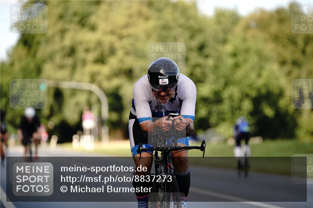 07.09.2025 - 19. Norderstedt Triathlon Michael Burmester http://msf.ph/oto/8837273 07.09.2025 14:15:08 Radfahren 879, 958, 977, 1456 meine-sportfotos.de