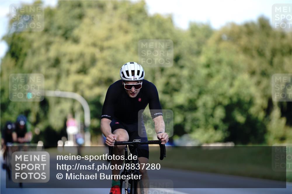 07.09.2025 - 19. Norderstedt Triathlon Michael Burmester http://msf.ph/oto/8837280 07.09.2025 14:15:11 Radfahren 428, 879, 900, 977, 1456 meine-sportfotos.de