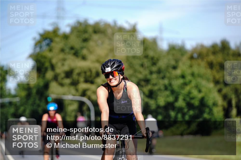 07.09.2025 - 19. Norderstedt Triathlon Michael Burmester http://msf.ph/oto/8837291 07.09.2025 12:53:27 Radfahren 224, 789, 1256 meine-sportfotos.de