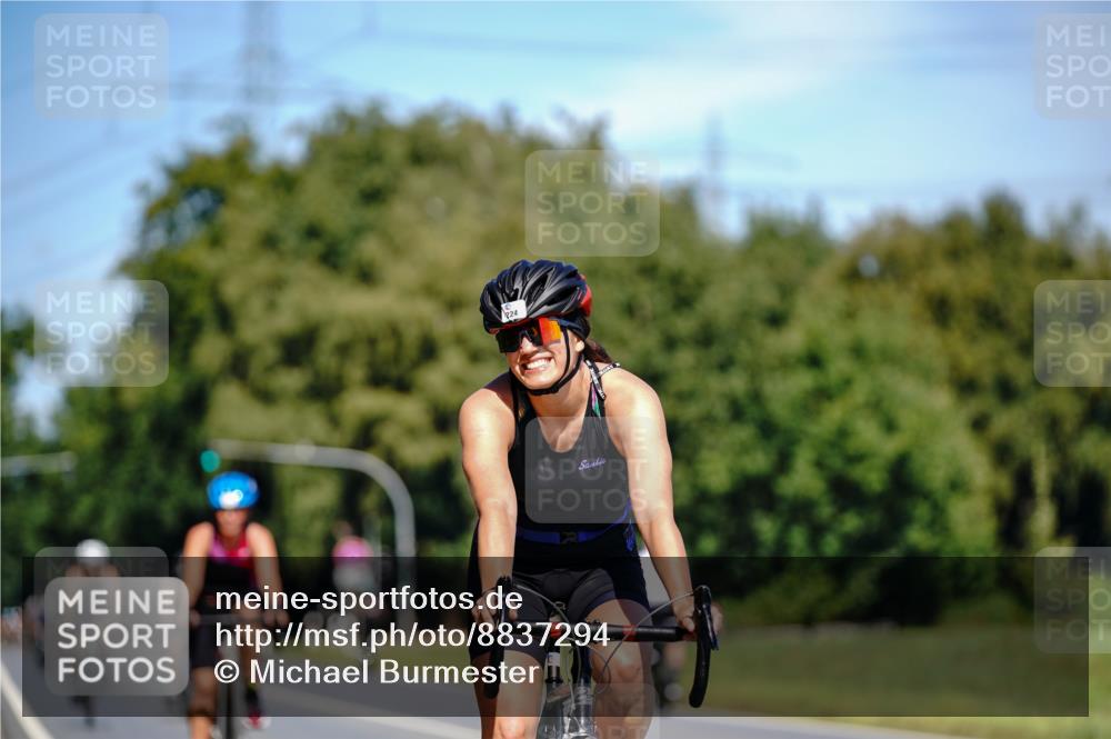 07.09.2025 - 19. Norderstedt Triathlon Michael Burmester http://msf.ph/oto/8837294 07.09.2025 12:53:27 Radfahren 224, 789, 1256 meine-sportfotos.de