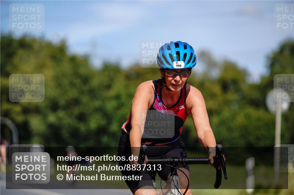 07.09.2025 - 19. Norderstedt Triathlon Michael Burmester http://msf.ph/oto/8837313 07.09.2025 12:53:30 Radfahren 224, 789, 1256 meine-sportfotos.de