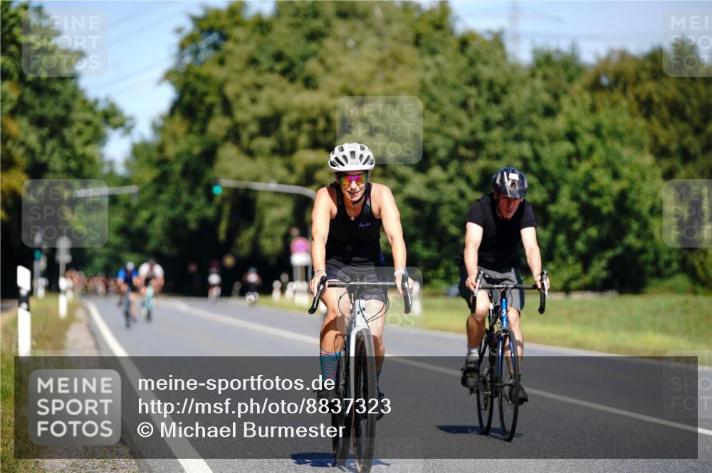 07.09.2025 - 19. Norderstedt Triathlon Michael Burmester http://msf.ph/oto/8837323 07.09.2025 12:53:32 Radfahren 358, 789, 1259 meine-sportfotos.de