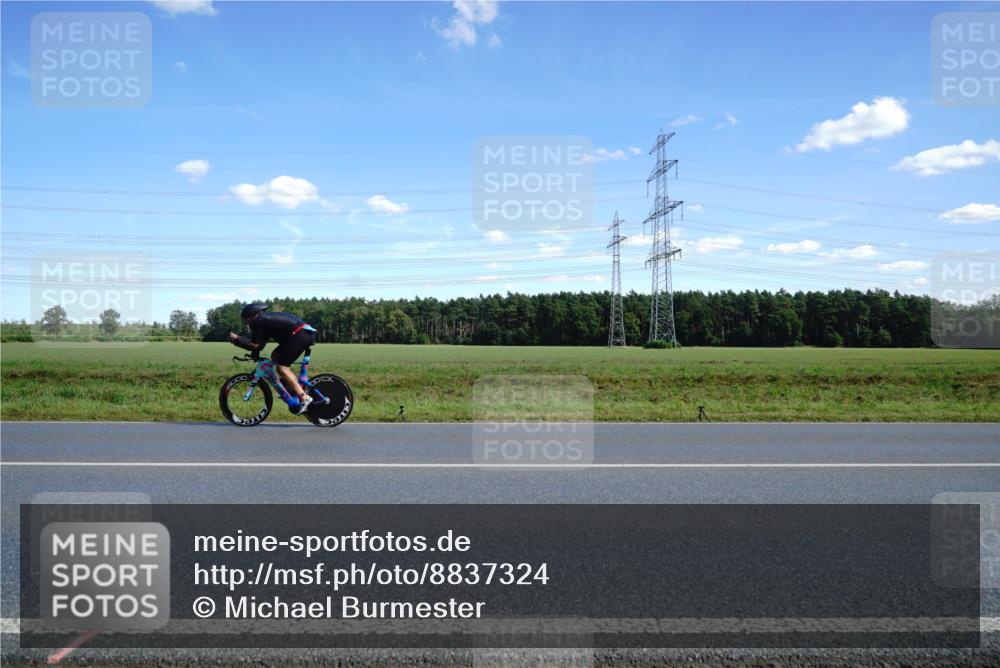 07.09.2025 - 19. Norderstedt Triathlon Michael Burmester http://msf.ph/oto/8837324 07.09.2025 14:09:34 Radfahren  meine-sportfotos.de