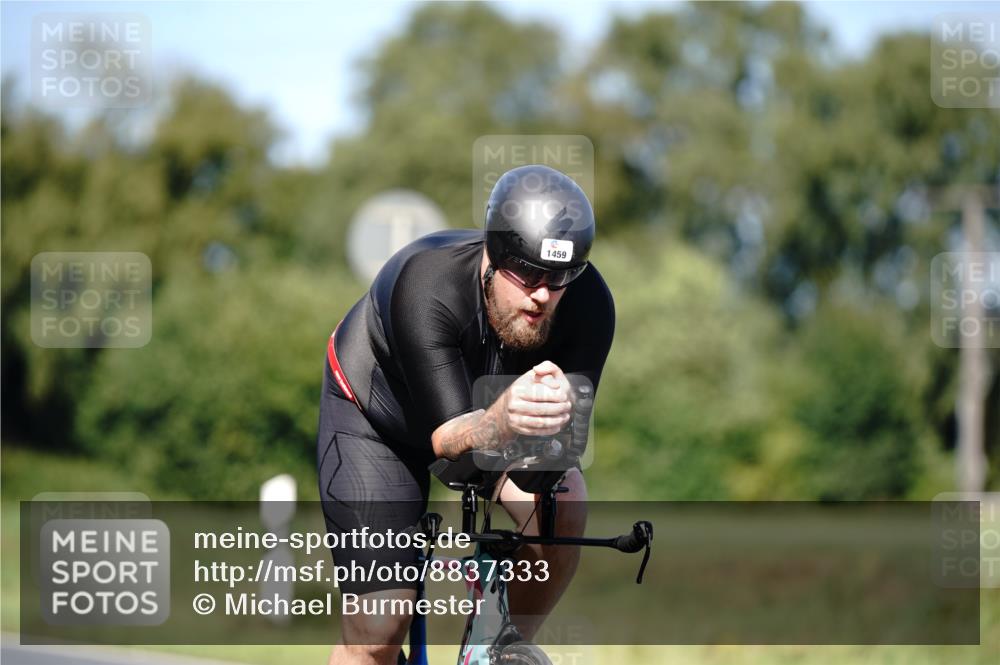 07.09.2025 - 19. Norderstedt Triathlon Michael Burmester http://msf.ph/oto/8837333 07.09.2025 14:16:24 Radfahren 391, 1042, 1408, 1459 meine-sportfotos.de
