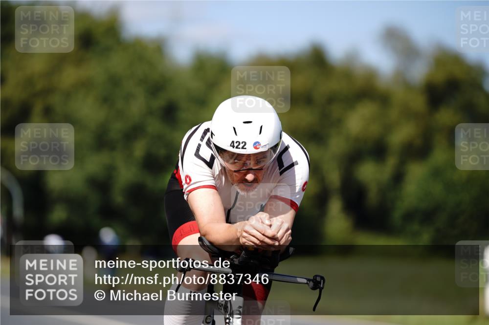 07.09.2025 - 19. Norderstedt Triathlon Michael Burmester http://msf.ph/oto/8837346 07.09.2025 14:16:33 Radfahren 422, 1462 meine-sportfotos.de