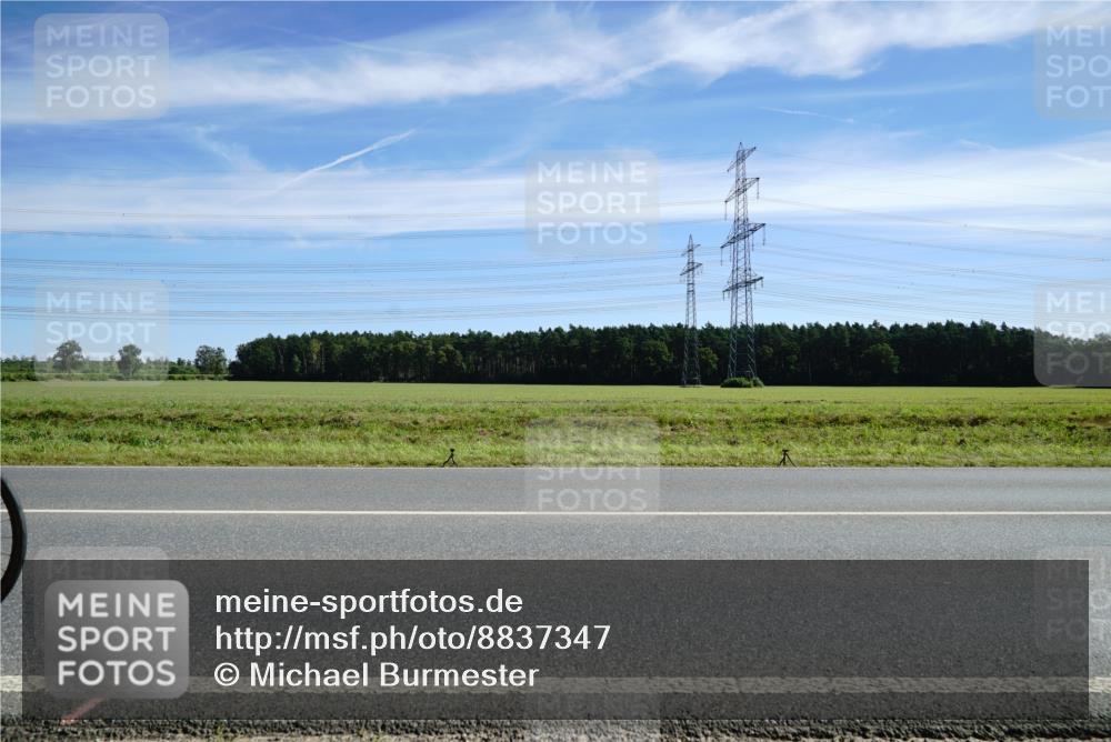 07.09.2025 - 19. Norderstedt Triathlon Michael Burmester http://msf.ph/oto/8837347 07.09.2025 12:02:47 Radfahren 210, 780, 1237 meine-sportfotos.de