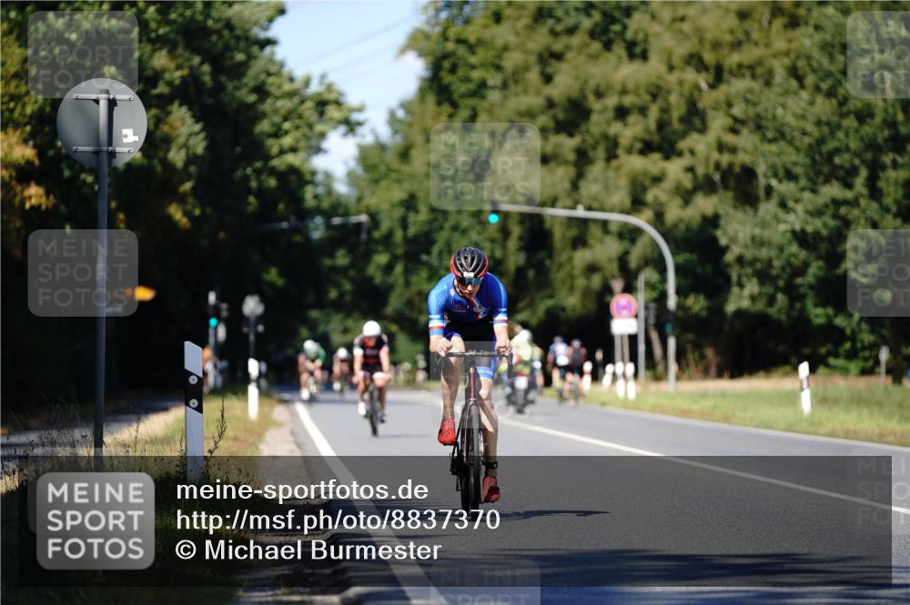 07.09.2025 - 19. Norderstedt Triathlon Michael Burmester http://msf.ph/oto/8837370 07.09.2025 14:17:00 Radfahren 1040 meine-sportfotos.de