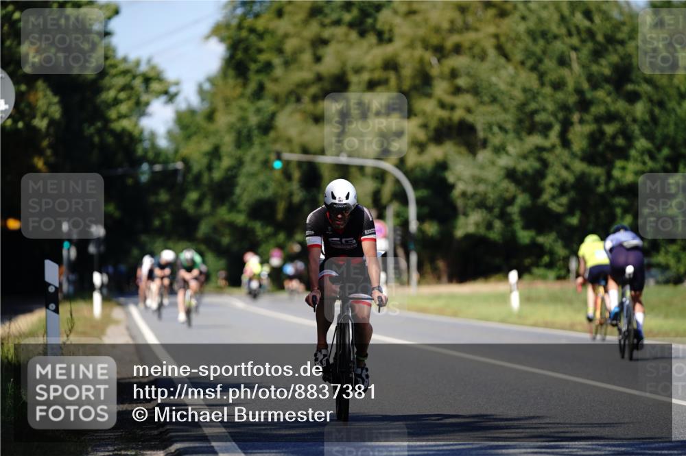 07.09.2025 - 19. Norderstedt Triathlon Michael Burmester http://msf.ph/oto/8837381 07.09.2025 14:17:05 Radfahren 982, 1040 meine-sportfotos.de