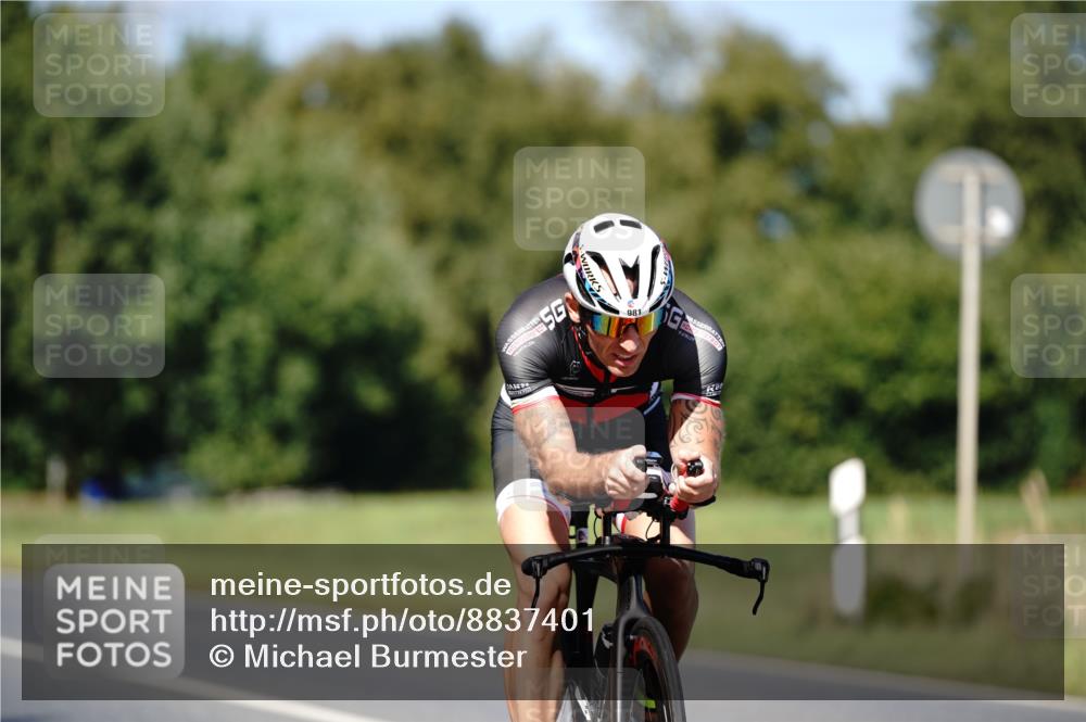 07.09.2025 - 19. Norderstedt Triathlon Michael Burmester http://msf.ph/oto/8837401 07.09.2025 14:17:14 Radfahren 398, 400, 420, 981, 1034 meine-sportfotos.de