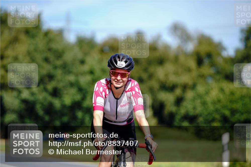07.09.2025 - 19. Norderstedt Triathlon Michael Burmester http://msf.ph/oto/8837407 07.09.2025 12:54:12 Radfahren 1263 meine-sportfotos.de