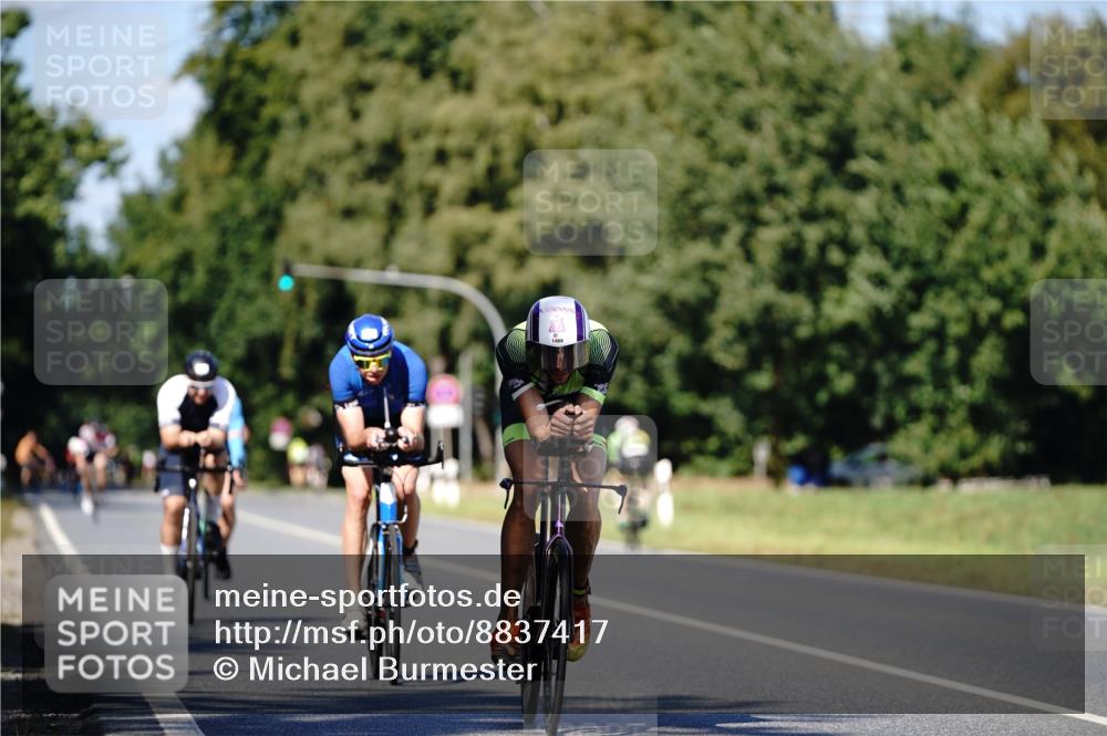 07.09.2025 - 19. Norderstedt Triathlon Michael Burmester http://msf.ph/oto/8837417 07.09.2025 14:17:23 Radfahren 364, 373, 1009, 1469 meine-sportfotos.de