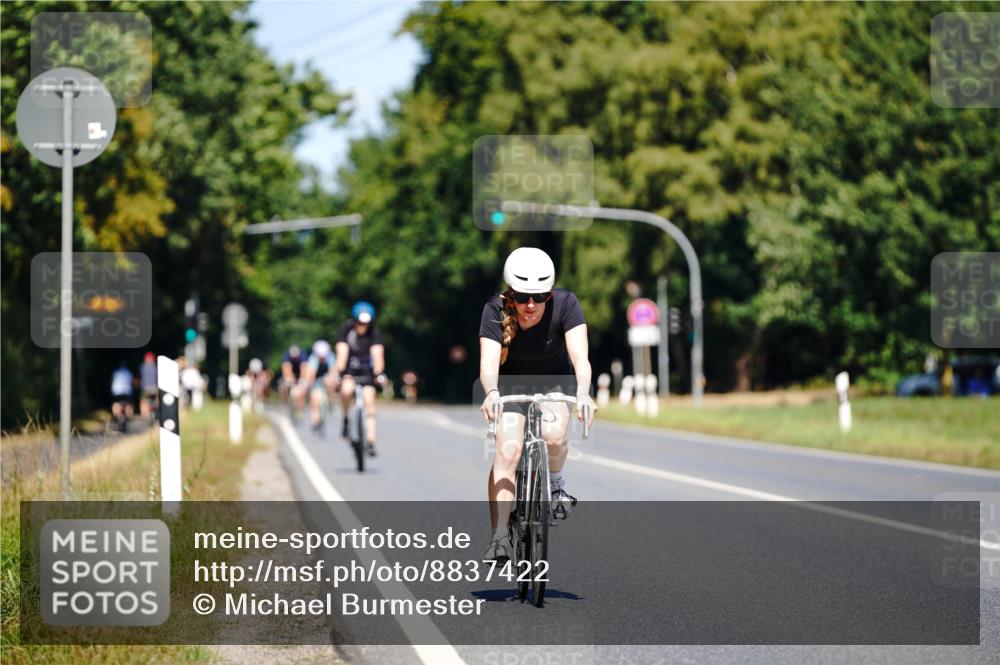 07.09.2025 - 19. Norderstedt Triathlon Michael Burmester http://msf.ph/oto/8837422 07.09.2025 12:54:37 Radfahren 842 meine-sportfotos.de