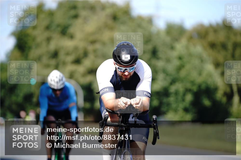 07.09.2025 - 19. Norderstedt Triathlon Michael Burmester http://msf.ph/oto/8837431 07.09.2025 14:17:25 Radfahren 364, 373, 1009, 1469 meine-sportfotos.de