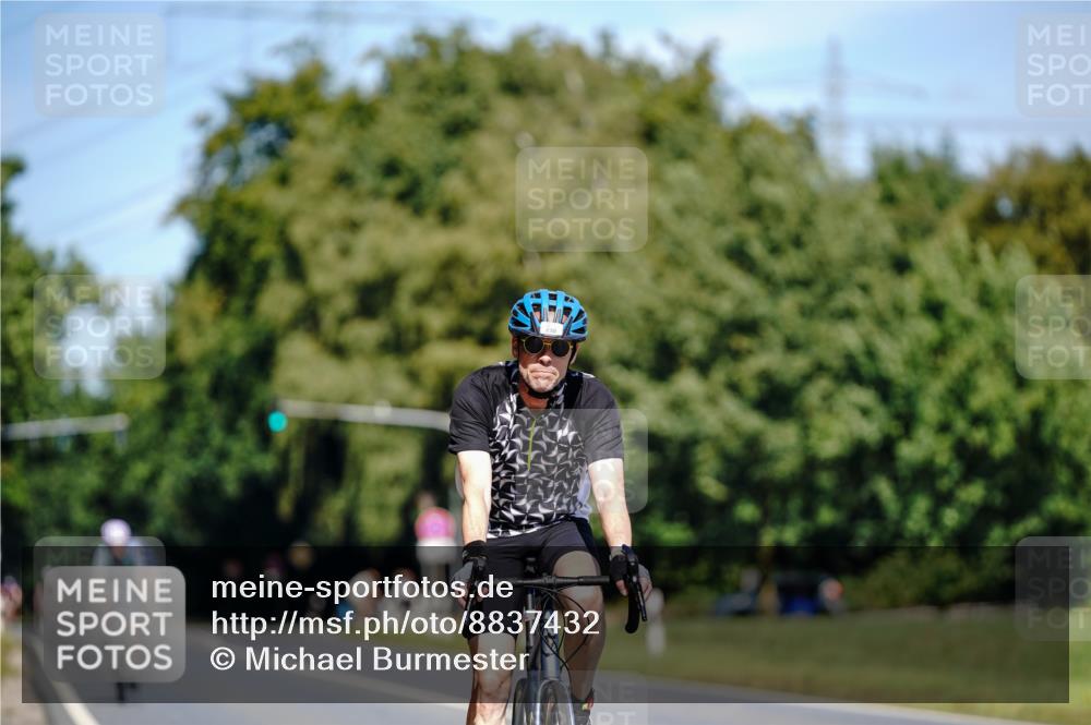 07.09.2025 - 19. Norderstedt Triathlon Michael Burmester http://msf.ph/oto/8837432 07.09.2025 12:54:42 Radfahren 230, 842 meine-sportfotos.de