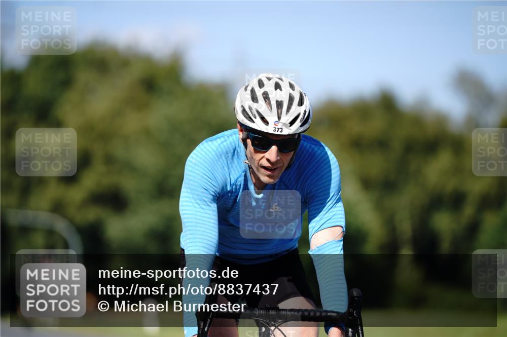 07.09.2025 - 19. Norderstedt Triathlon Michael Burmester http://msf.ph/oto/8837437 07.09.2025 14:17:26 Radfahren 364, 373, 1009, 1469 meine-sportfotos.de