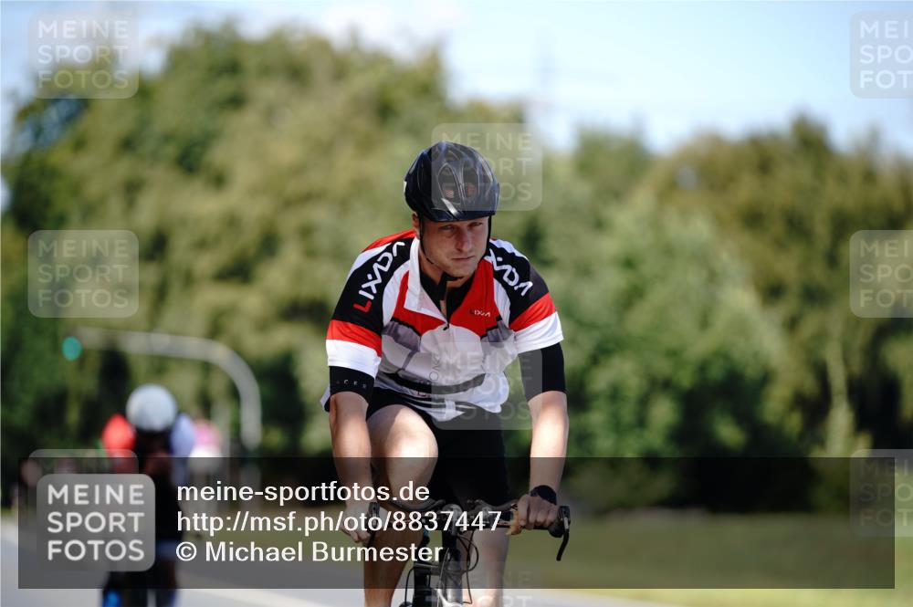 07.09.2025 - 19. Norderstedt Triathlon Michael Burmester http://msf.ph/oto/8837447 07.09.2025 14:17:33 Radfahren 427, 969 meine-sportfotos.de
