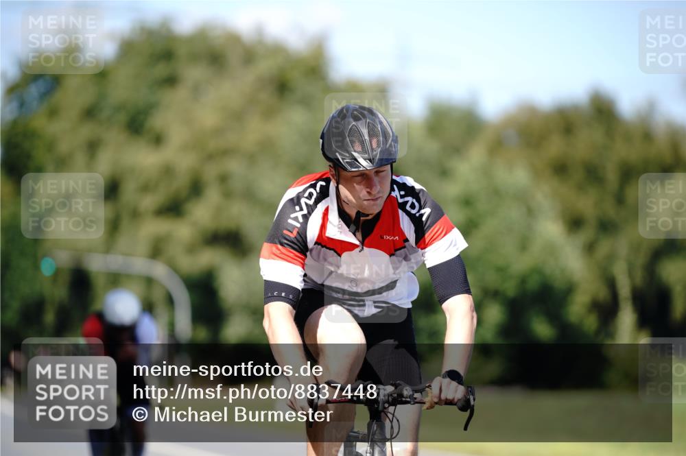 07.09.2025 - 19. Norderstedt Triathlon Michael Burmester http://msf.ph/oto/8837448 07.09.2025 14:17:33 Radfahren 427, 969 meine-sportfotos.de