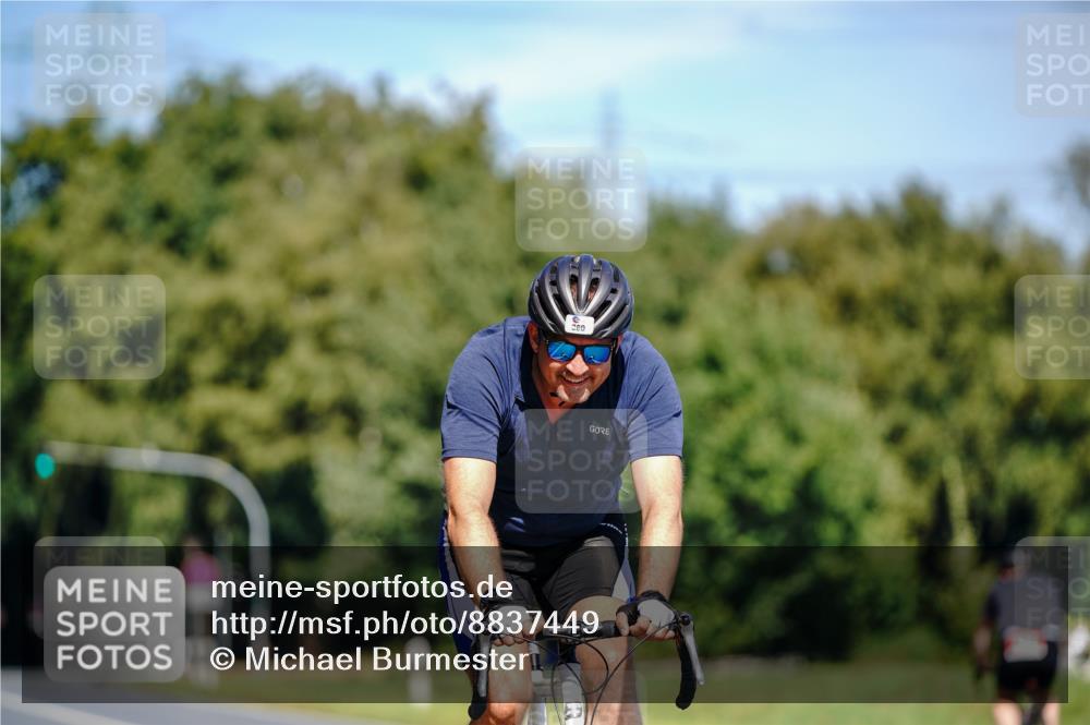07.09.2025 - 19. Norderstedt Triathlon Michael Burmester http://msf.ph/oto/8837449 07.09.2025 12:54:50 Radfahren 360, 1214 meine-sportfotos.de