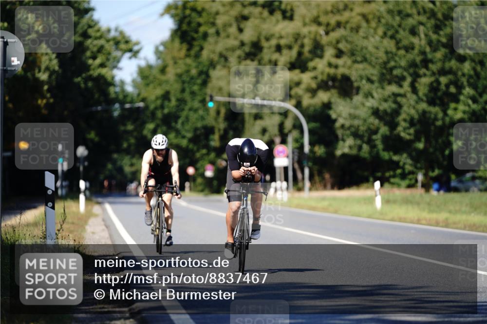 07.09.2025 - 19. Norderstedt Triathlon Michael Burmester http://msf.ph/oto/8837467 07.09.2025 14:17:49 Radfahren 1036 meine-sportfotos.de