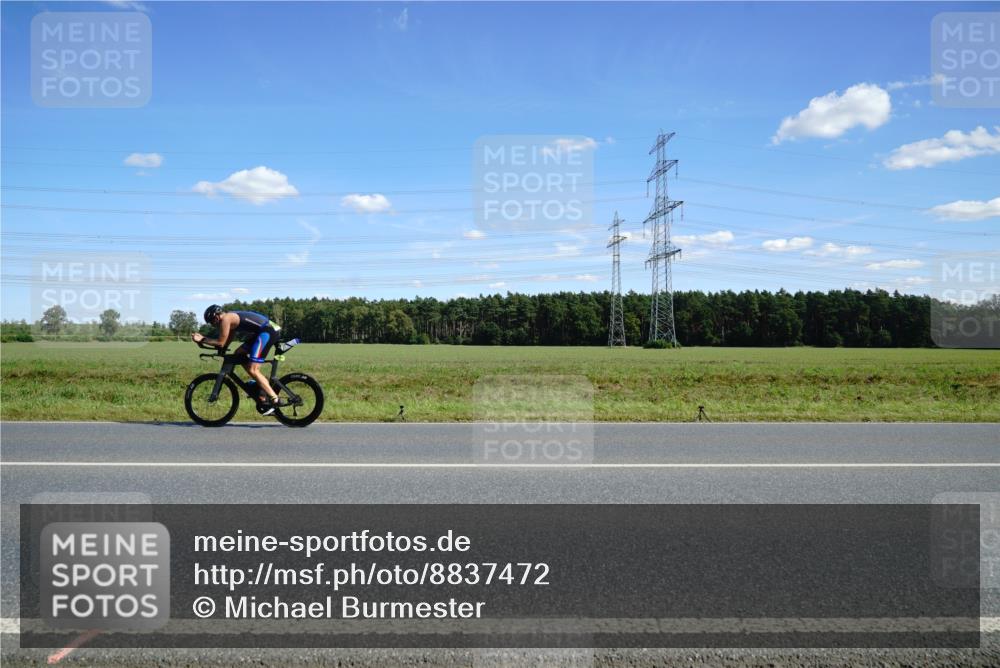 07.09.2025 - 19. Norderstedt Triathlon Michael Burmester http://msf.ph/oto/8837472 07.09.2025 14:10:31 Radfahren  meine-sportfotos.de
