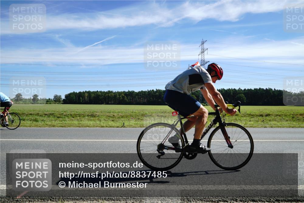 07.09.2025 - 19. Norderstedt Triathlon Michael Burmester http://msf.ph/oto/8837485 07.09.2025 12:02:58 Radfahren 253, 826 meine-sportfotos.de