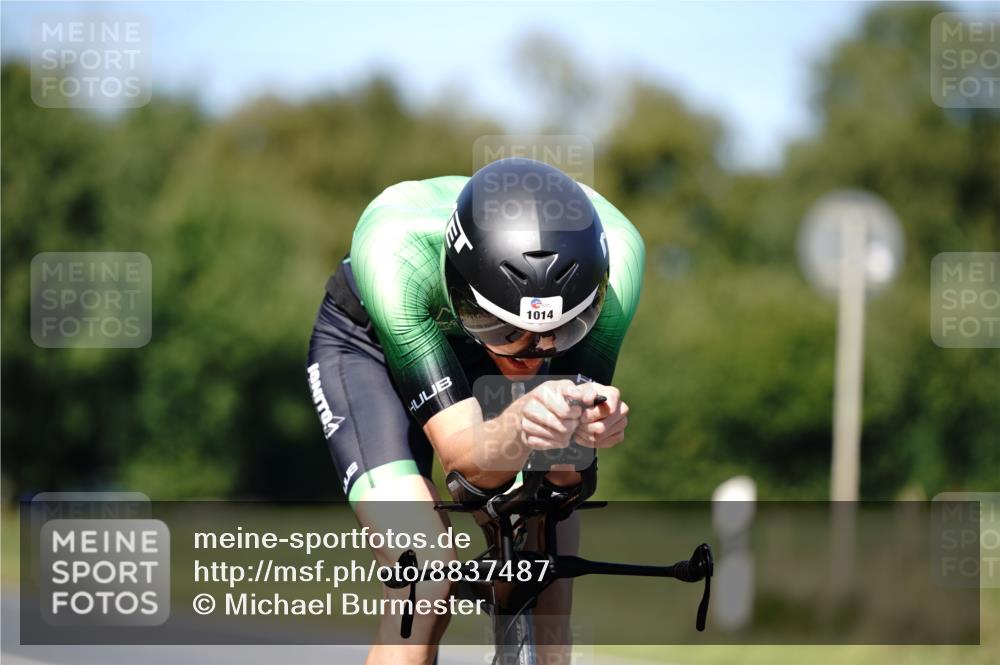 07.09.2025 - 19. Norderstedt Triathlon Michael Burmester http://msf.ph/oto/8837487 07.09.2025 14:17:56 Radfahren 395, 1014 meine-sportfotos.de