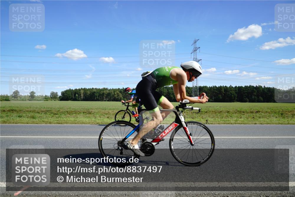 07.09.2025 - 19. Norderstedt Triathlon Michael Burmester http://msf.ph/oto/8837497 07.09.2025 14:10:38 Radfahren 999, 1003 meine-sportfotos.de