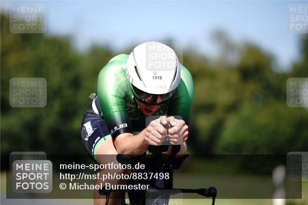 07.09.2025 - 19. Norderstedt Triathlon Michael Burmester http://msf.ph/oto/8837498 07.09.2025 14:18:12 Radfahren 1006, 1015 meine-sportfotos.de