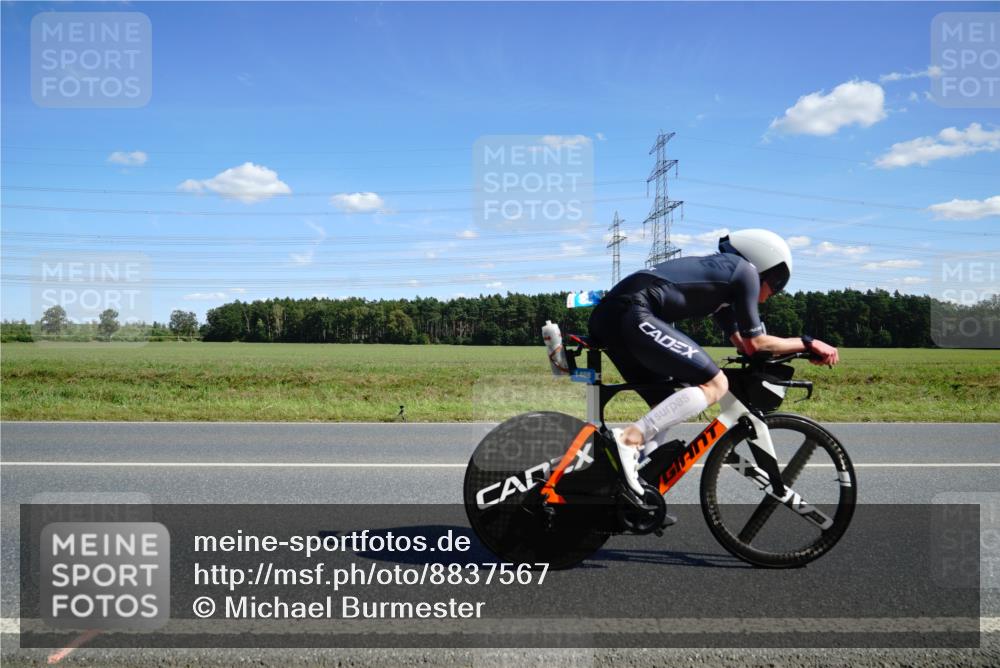 07.09.2025 - 19. Norderstedt Triathlon Michael Burmester http://msf.ph/oto/8837567 07.09.2025 14:10:49 Radfahren 1468 meine-sportfotos.de