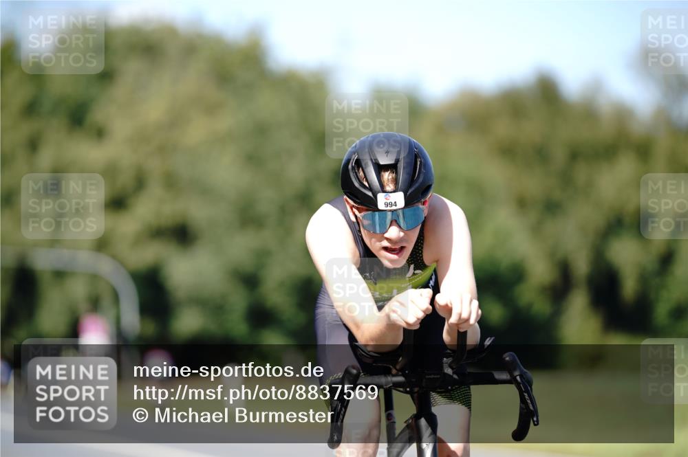 07.09.2025 - 19. Norderstedt Triathlon Michael Burmester http://msf.ph/oto/8837569 07.09.2025 14:18:34 Radfahren 994 meine-sportfotos.de