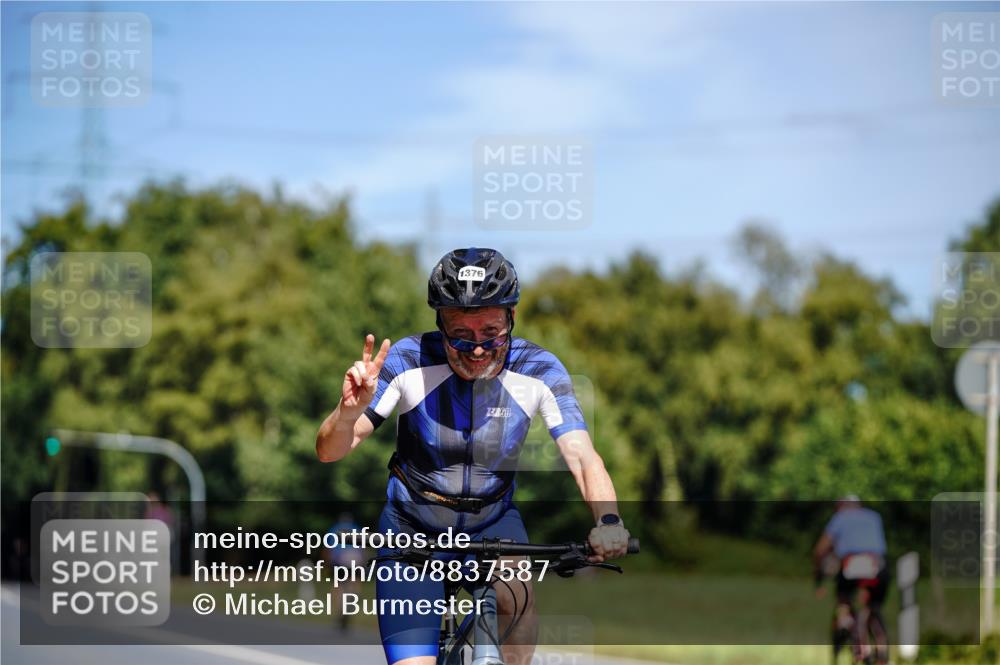 07.09.2025 - 19. Norderstedt Triathlon Michael Burmester http://msf.ph/oto/8837587 07.09.2025 12:55:31 Radfahren 359, 1376 meine-sportfotos.de