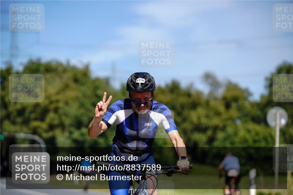 07.09.2025 - 19. Norderstedt Triathlon Michael Burmester http://msf.ph/oto/8837589 07.09.2025 12:55:32 Radfahren 1376 meine-sportfotos.de