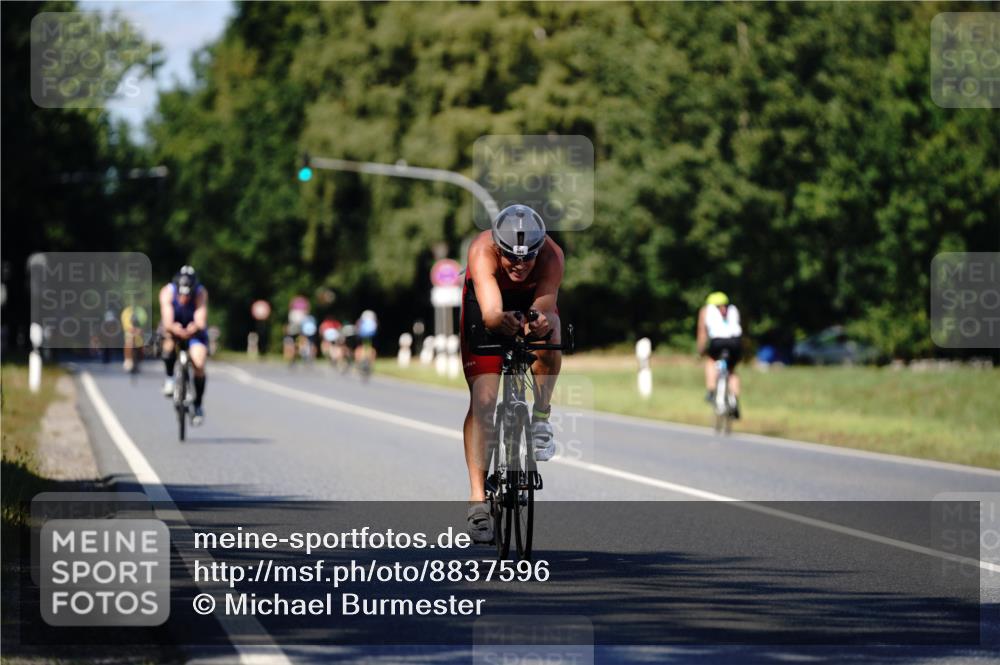 07.09.2025 - 19. Norderstedt Triathlon Michael Burmester http://msf.ph/oto/8837596 07.09.2025 14:18:56 Radfahren 984, 1020 meine-sportfotos.de