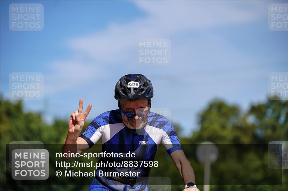 07.09.2025 - 19. Norderstedt Triathlon Michael Burmester http://msf.ph/oto/8837598 07.09.2025 12:55:32 Radfahren 1376 meine-sportfotos.de