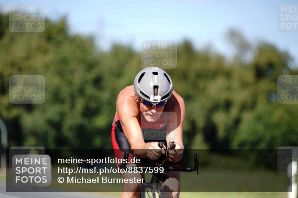 07.09.2025 - 19. Norderstedt Triathlon Michael Burmester http://msf.ph/oto/8837599 07.09.2025 14:18:57 Radfahren 967, 984, 1020 meine-sportfotos.de