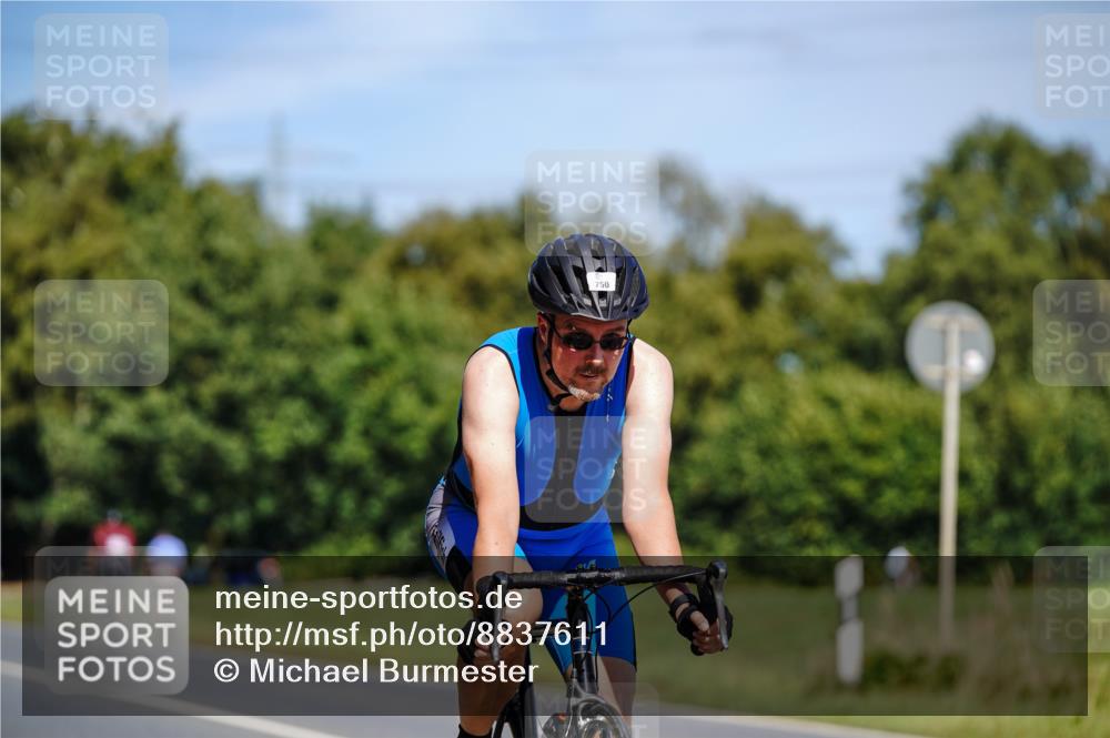 07.09.2025 - 19. Norderstedt Triathlon Michael Burmester http://msf.ph/oto/8837611 07.09.2025 12:55:36 Radfahren 750 meine-sportfotos.de