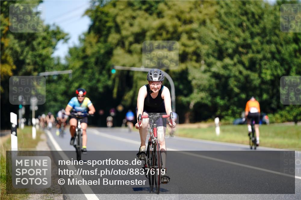 07.09.2025 - 19. Norderstedt Triathlon Michael Burmester http://msf.ph/oto/8837619 07.09.2025 12:55:41 Radfahren 262, 1353 meine-sportfotos.de