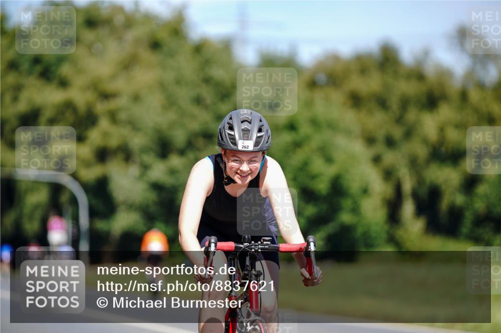 07.09.2025 - 19. Norderstedt Triathlon Michael Burmester http://msf.ph/oto/8837621 07.09.2025 12:55:42 Radfahren 262, 1353 meine-sportfotos.de