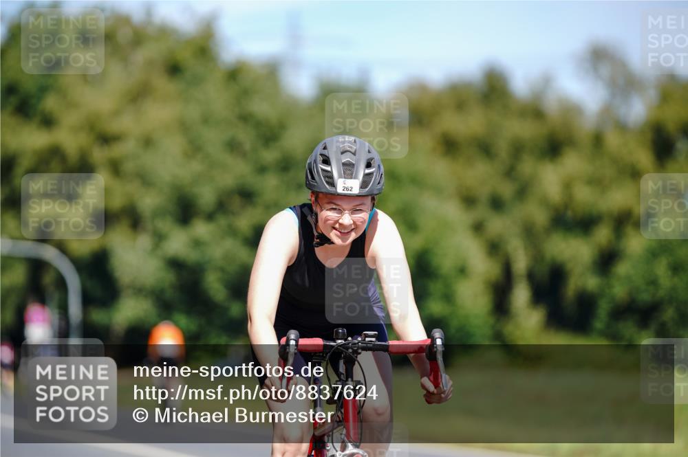 07.09.2025 - 19. Norderstedt Triathlon Michael Burmester http://msf.ph/oto/8837624 07.09.2025 12:55:42 Radfahren 262, 1353 meine-sportfotos.de