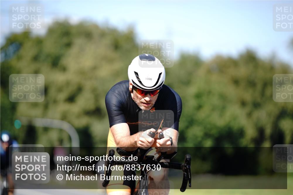 07.09.2025 - 19. Norderstedt Triathlon Michael Burmester http://msf.ph/oto/8837630 07.09.2025 14:19:12 Radfahren 382, 1000 meine-sportfotos.de