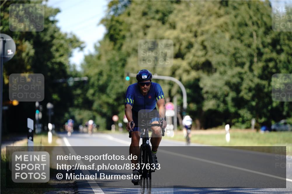 07.09.2025 - 19. Norderstedt Triathlon Michael Burmester http://msf.ph/oto/8837633 07.09.2025 14:19:13 Radfahren 382, 1000 meine-sportfotos.de