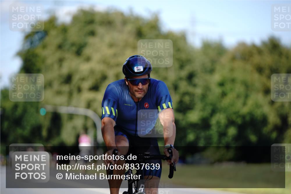 07.09.2025 - 19. Norderstedt Triathlon Michael Burmester http://msf.ph/oto/8837639 07.09.2025 14:19:14 Radfahren 382, 1000 meine-sportfotos.de