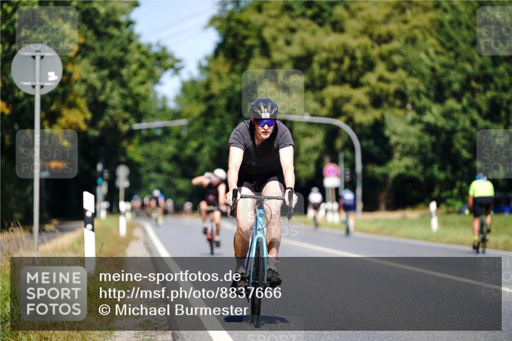 07.09.2025 - 19. Norderstedt Triathlon Michael Burmester http://msf.ph/oto/8837666 07.09.2025 12:55:55 Radfahren 177 meine-sportfotos.de