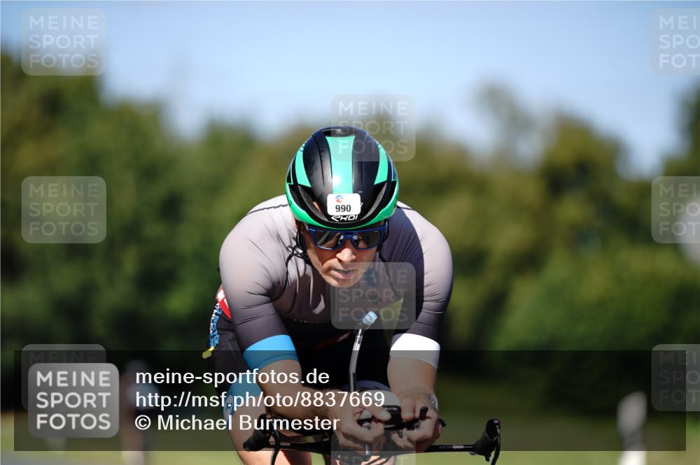 07.09.2025 - 19. Norderstedt Triathlon Michael Burmester http://msf.ph/oto/8837669 07.09.2025 14:19:40 Radfahren 959, 960, 990, 992 meine-sportfotos.de