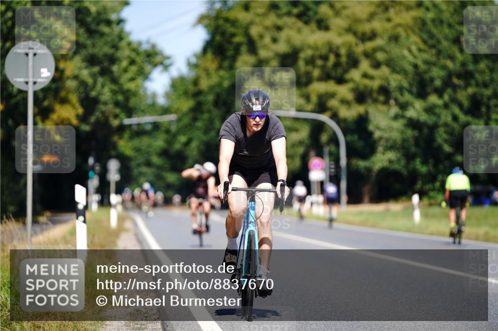 07.09.2025 - 19. Norderstedt Triathlon Michael Burmester http://msf.ph/oto/8837670 07.09.2025 12:55:55 Radfahren 177 meine-sportfotos.de