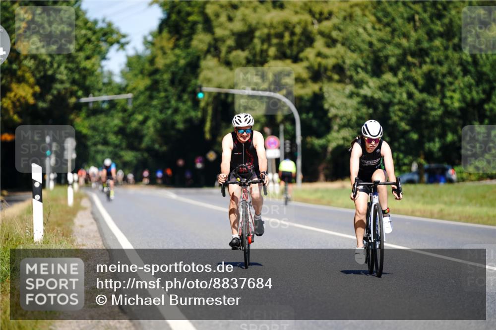 07.09.2025 - 19. Norderstedt Triathlon Michael Burmester http://msf.ph/oto/8837684 07.09.2025 12:55:59 Radfahren 177, 707, 1391 meine-sportfotos.de